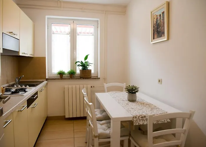 Sandra 게스트하우스 포레치