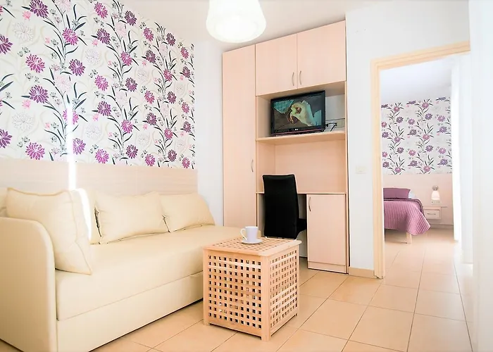 Sandra 게스트하우스 3*